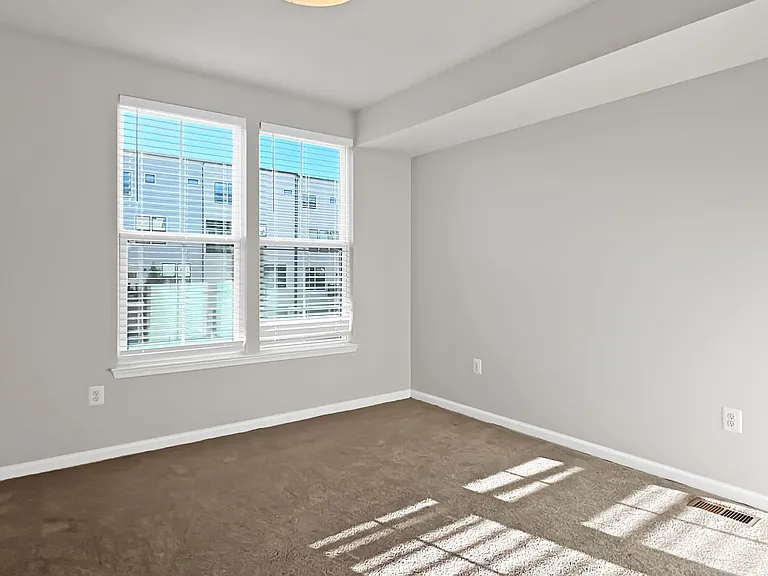 3201 Tribune Ct — Photo 13
