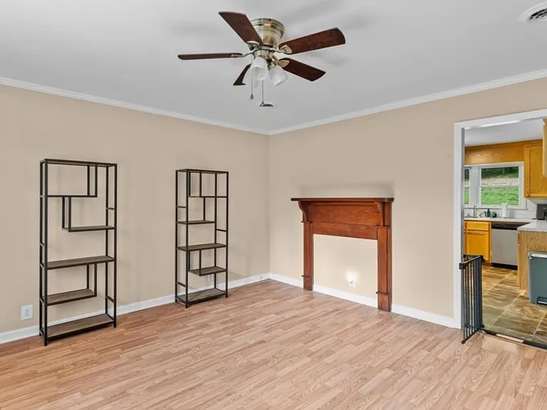 1755 Madison Ave — Photo 12
