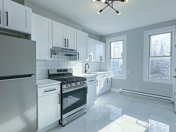 4th image of 355 8th St APT 5