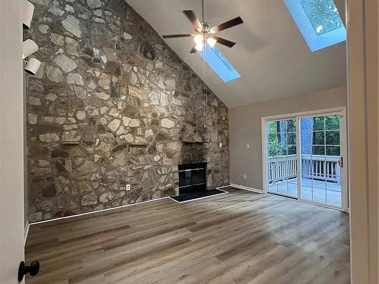1838 Ferncreek Pl — Photo 3