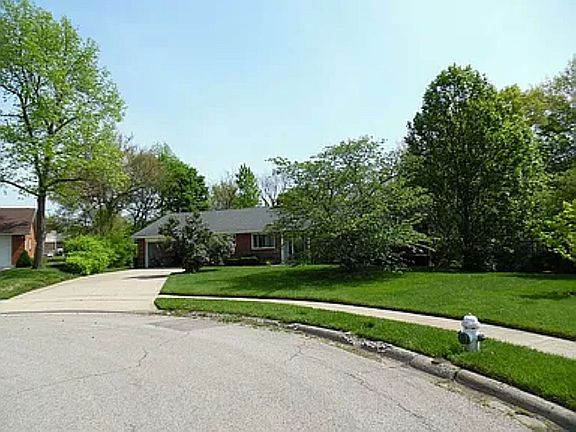 5th image of 355 Summit St