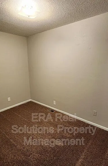 205 1/2 John St #C — Photo 6