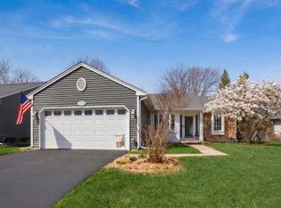 100 Longford Dr, Elgin, IL