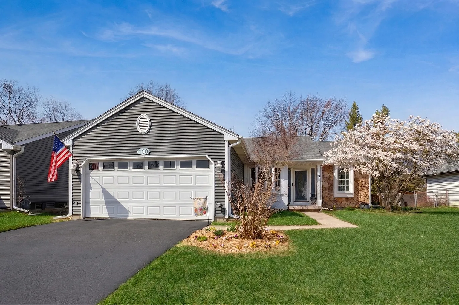 100 Longford Dr photo 1
