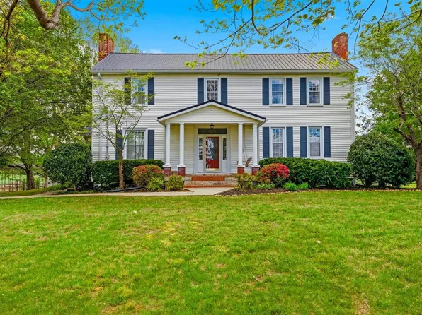 11 Old Port Oliver Rd, Scottsville, KY 42164