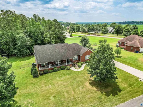 110 Moon View Dr, Toney, AL 35773