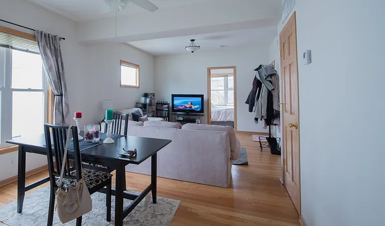 3452 Bryant Avenue Southapt #3 — Photo 2