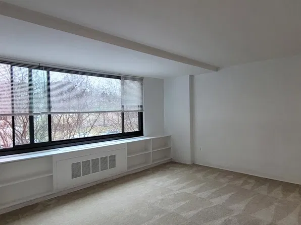 1011 Arlington Blvd N #403, Arlington, VA 22209