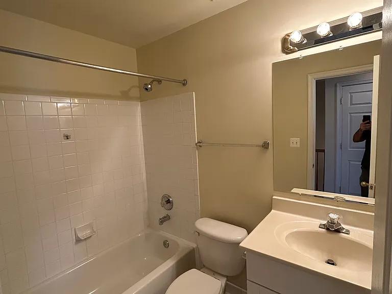 5509 Sacramento Mews Pl — Photo 8