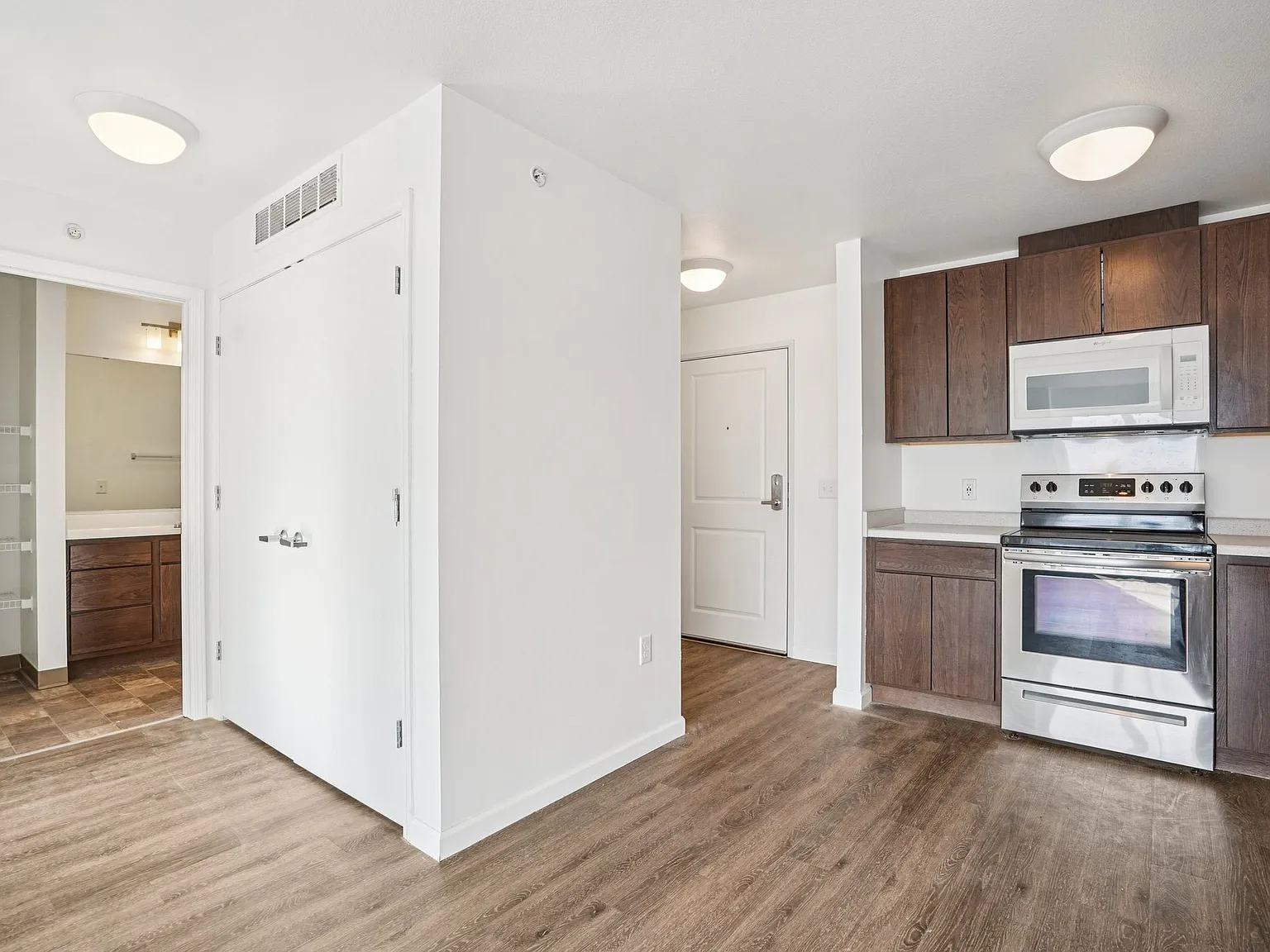 Lexington Flats — Photo 1