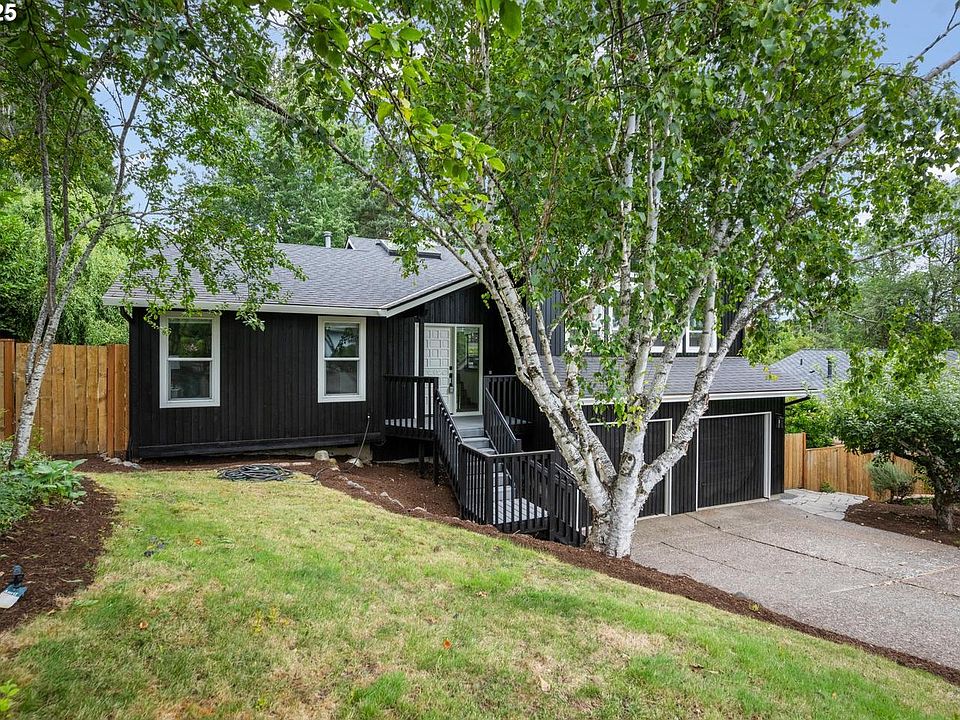 1st image of 2823 SW Orchard Hill Pl