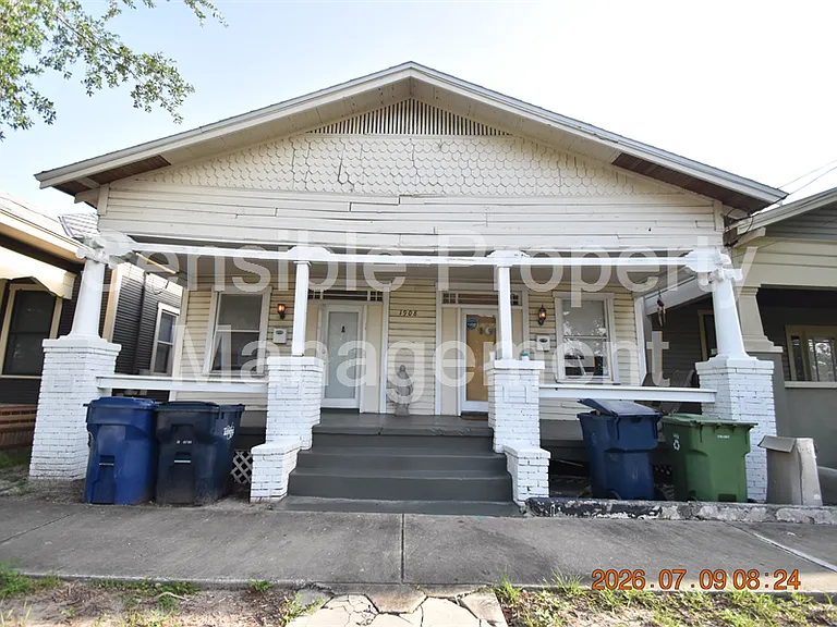 1908 E 15th Ave #A — Photo 1