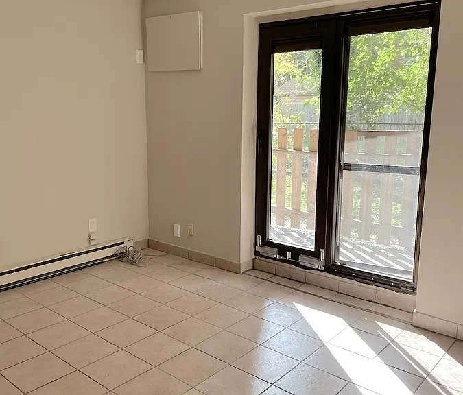 3552 Peter St #110 — Photo 7
