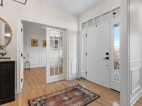 3 Silver Oak Rd, Hudson, MA 01749