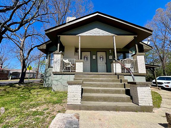 2nd image of 294 Woodlawn Ave