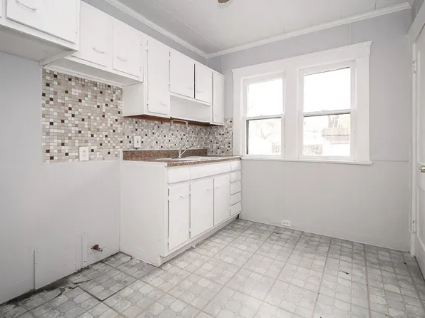 1909 Treadway Ave, Cleveland, OH 44109-3654, 1909 Treadway Ave, Cleveland, OH 44109
