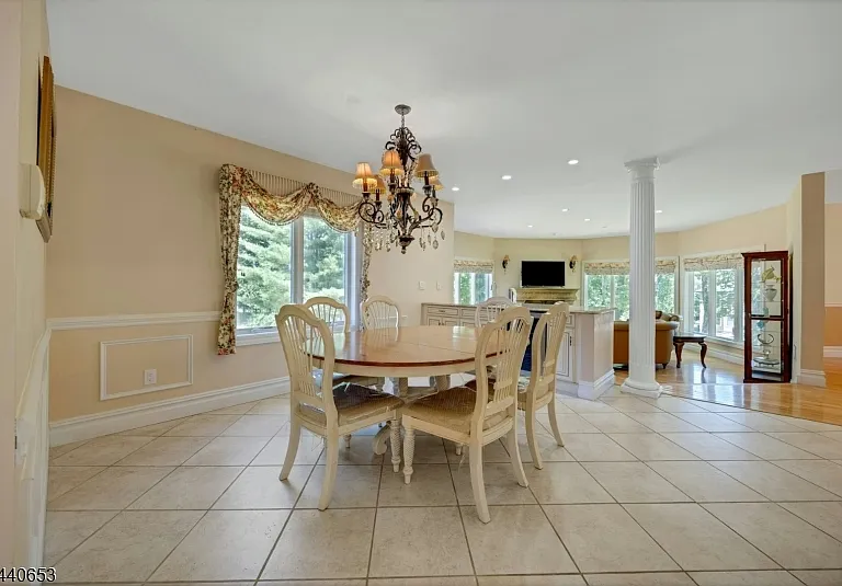 252 Mabel Pl — Photo 16
