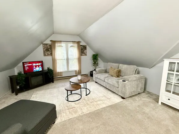 79 Verazzano Blvd, Poughkeepsie, NY 12601