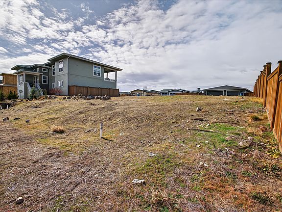 4th image of 3639 SW 43rd St