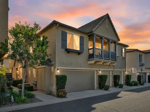 28452 Santa Rosa Ln, Santa Clarita, CA 91350