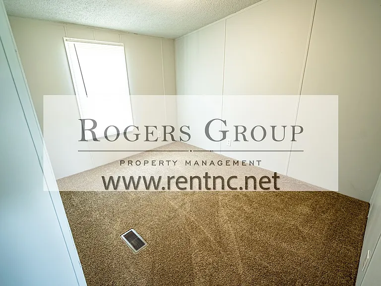 689 Blue Wing Rd — Photo 8