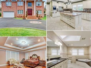 979 Washington Ave, Plainview, NY 11803
