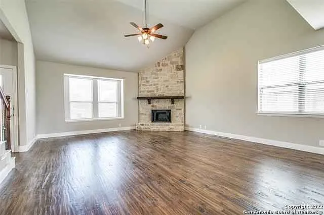 4613 Sephora Dr — Photo 13