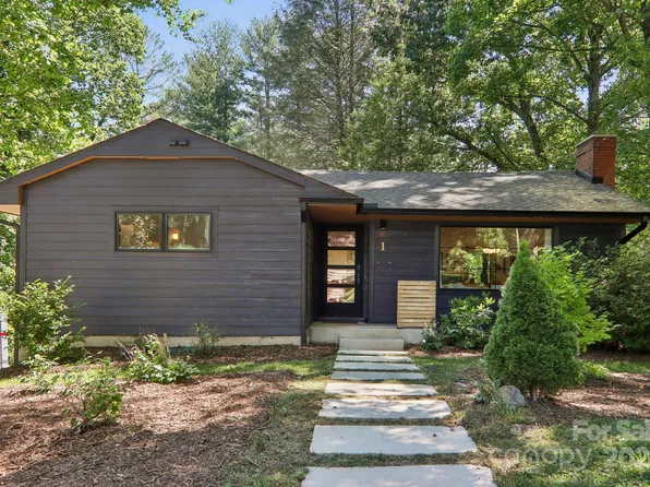 1 Melbourne Pl, Asheville, NC 28801
