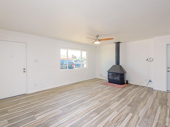 5th image of 3334 N 39th Dr