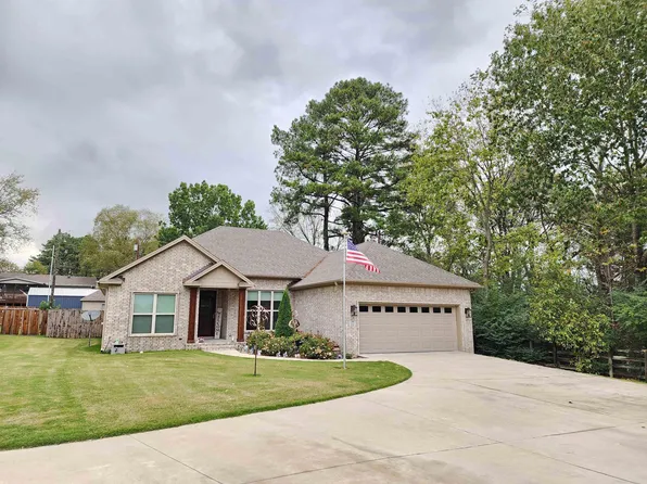 1007 Laurel Ct, Searcy, AR 72143