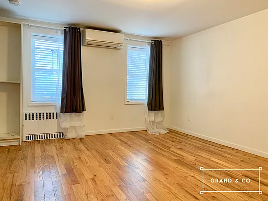 Rented by Grand & Co. | media 13