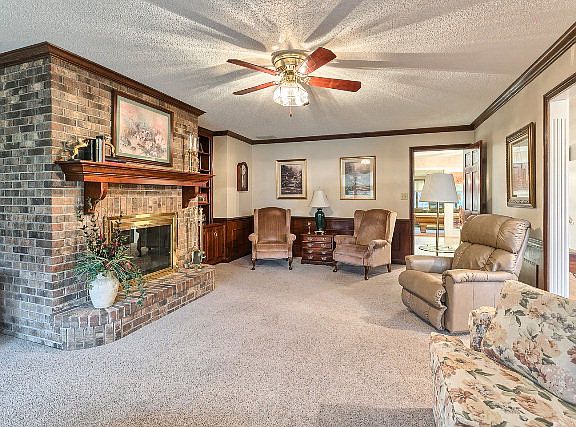 4th image of 5 Stonehenge Ct
