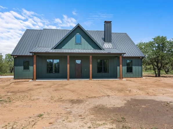 305 Jayden Ln, Loving, TX 76460