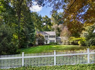 442 Joan Dr, Fairfield, CT 06824
