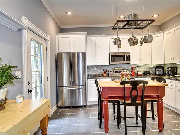 138 Linden Ave, Portsmouth, VA 23704