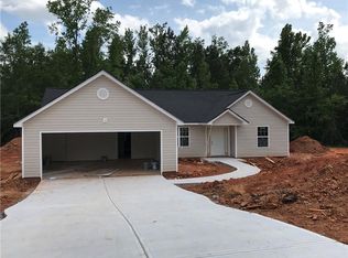 325 Bramble Bush Trl, Covington, GA