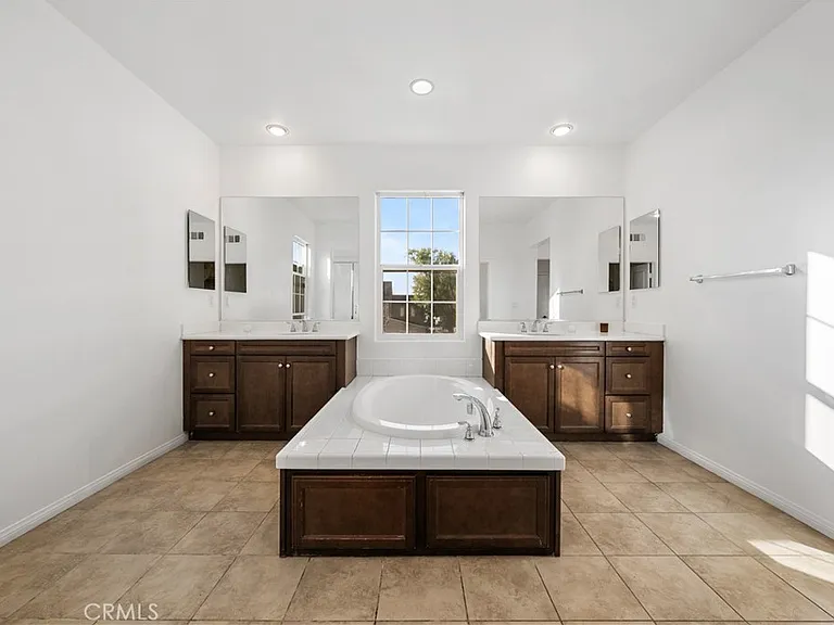 15767 Flight Ave — Photo 14