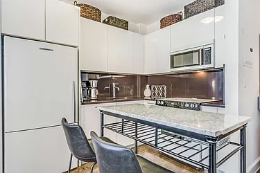 Rented by Luxor Homes & Investment Realty