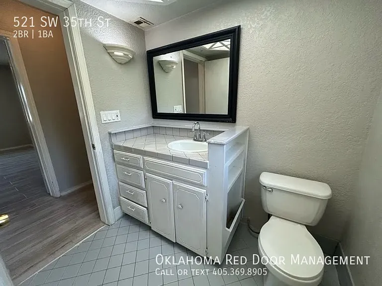 521 SW 35th St — Photo 10