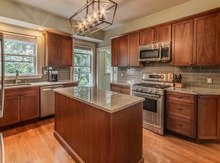 34 Woodlawn St #2, Jamaica Plain, MA 02130