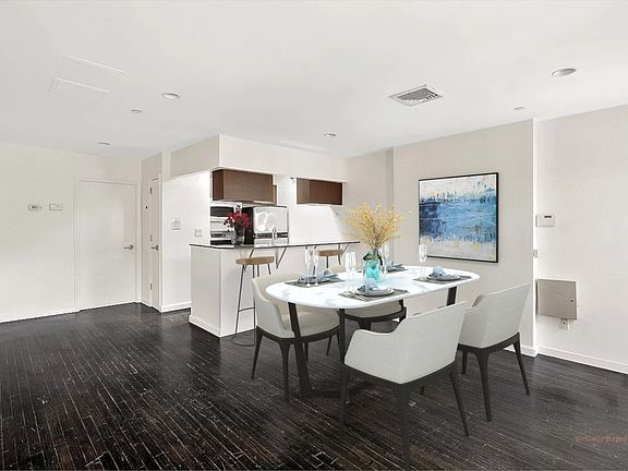 3rd image of 68 Lafayette Ave #4