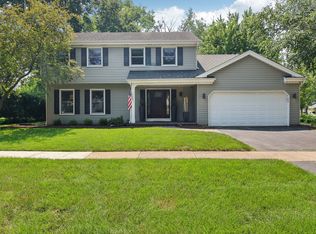 2326 Brookway Dr, Geneva, IL 60134