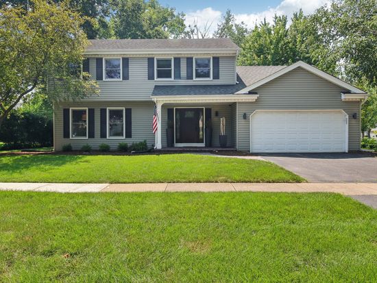 2326 Brookway Dr, Geneva, IL 60134