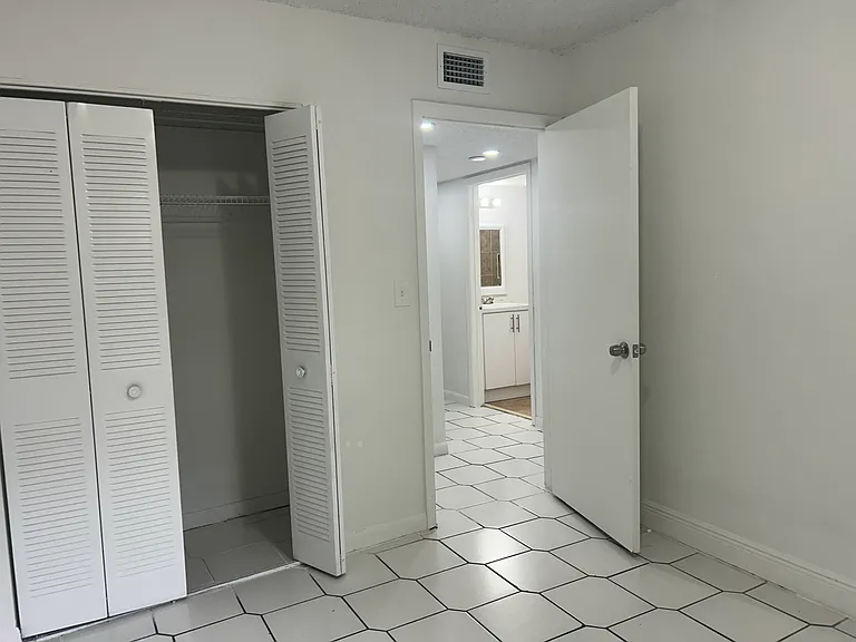 10765 SW 4th St #5 — Photo 7