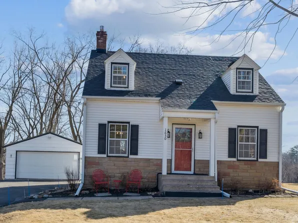 1650 Sterling St N, Maplewood, MN 55119