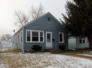 2449 S 74th St, West Allis, WI 53219