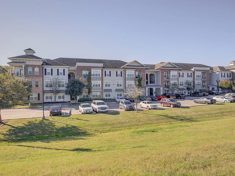 Apartment Home Exteriors