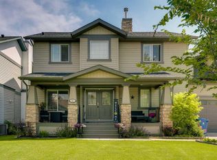 54 W Thomas St NW, Rocky View County, AB T0J1X2
