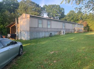 1271 Sweetwater Rd, Philadelphia, TN 37846