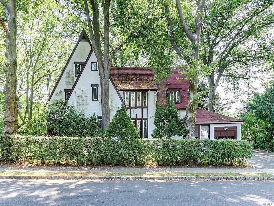 1st image of 179 Hillpark Ave